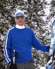 Load image into Gallery viewer, mens blue crew wool ski sweater